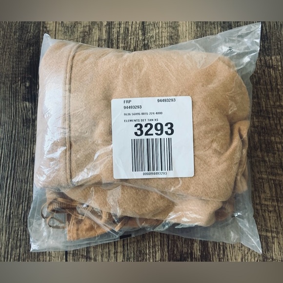 Free People Movement ~Elements Set ~ XS ~ Tan/Camel ~ * NWT * - Picture 2 of 10